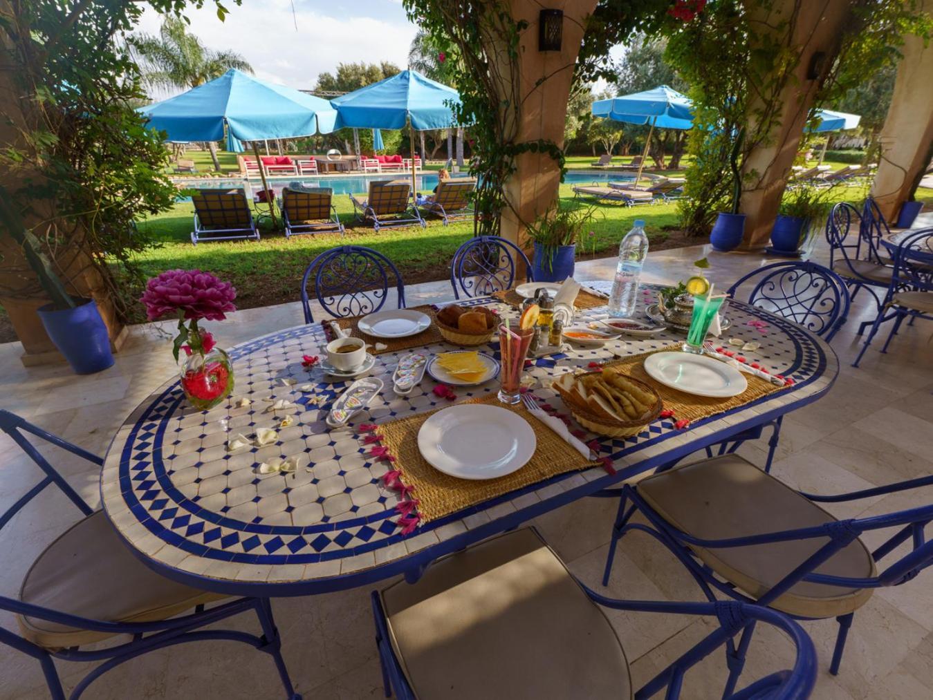 Villa Marco Au Jardin Des Senteurs El Ain Buitenkant foto