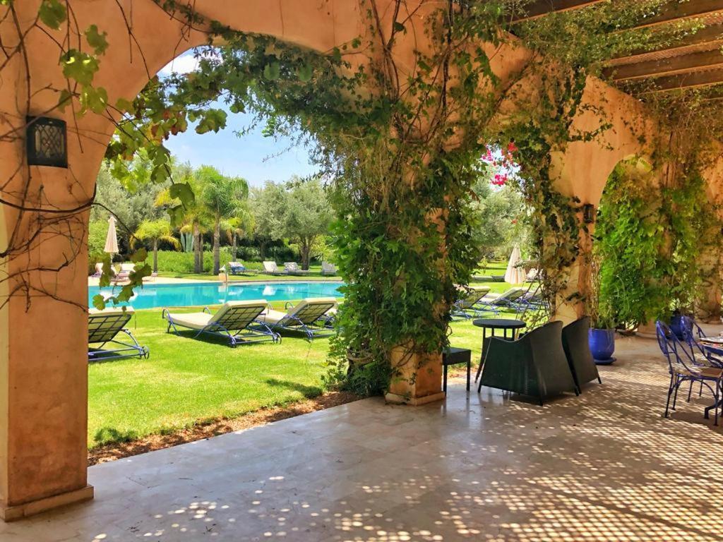 Villa Marco Au Jardin Des Senteurs El Ain Buitenkant foto