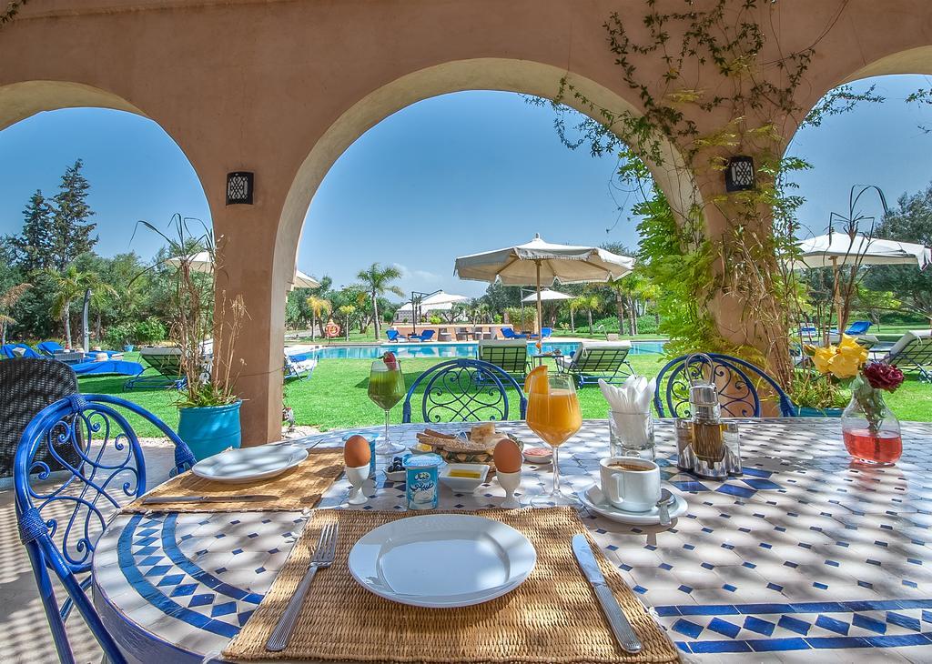 Villa Marco Au Jardin Des Senteurs El Ain Buitenkant foto