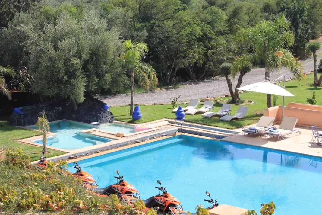 Villa Marco Au Jardin Des Senteurs El Ain Buitenkant foto