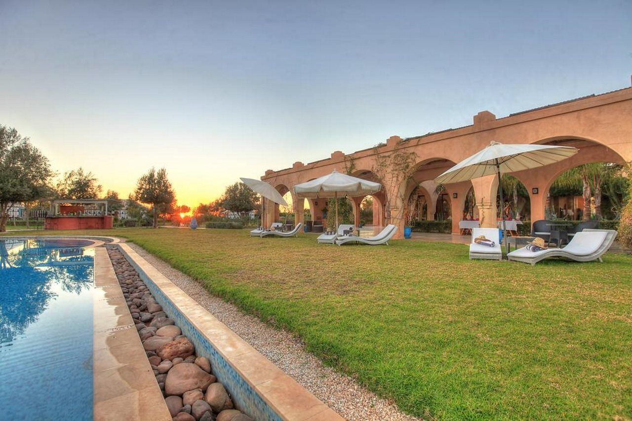 Villa Marco Au Jardin Des Senteurs El Ain Buitenkant foto