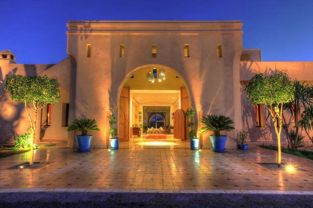 Villa Marco Au Jardin Des Senteurs El Ain Buitenkant foto